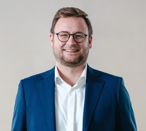 Gregor Bochynek svt CEO Services short